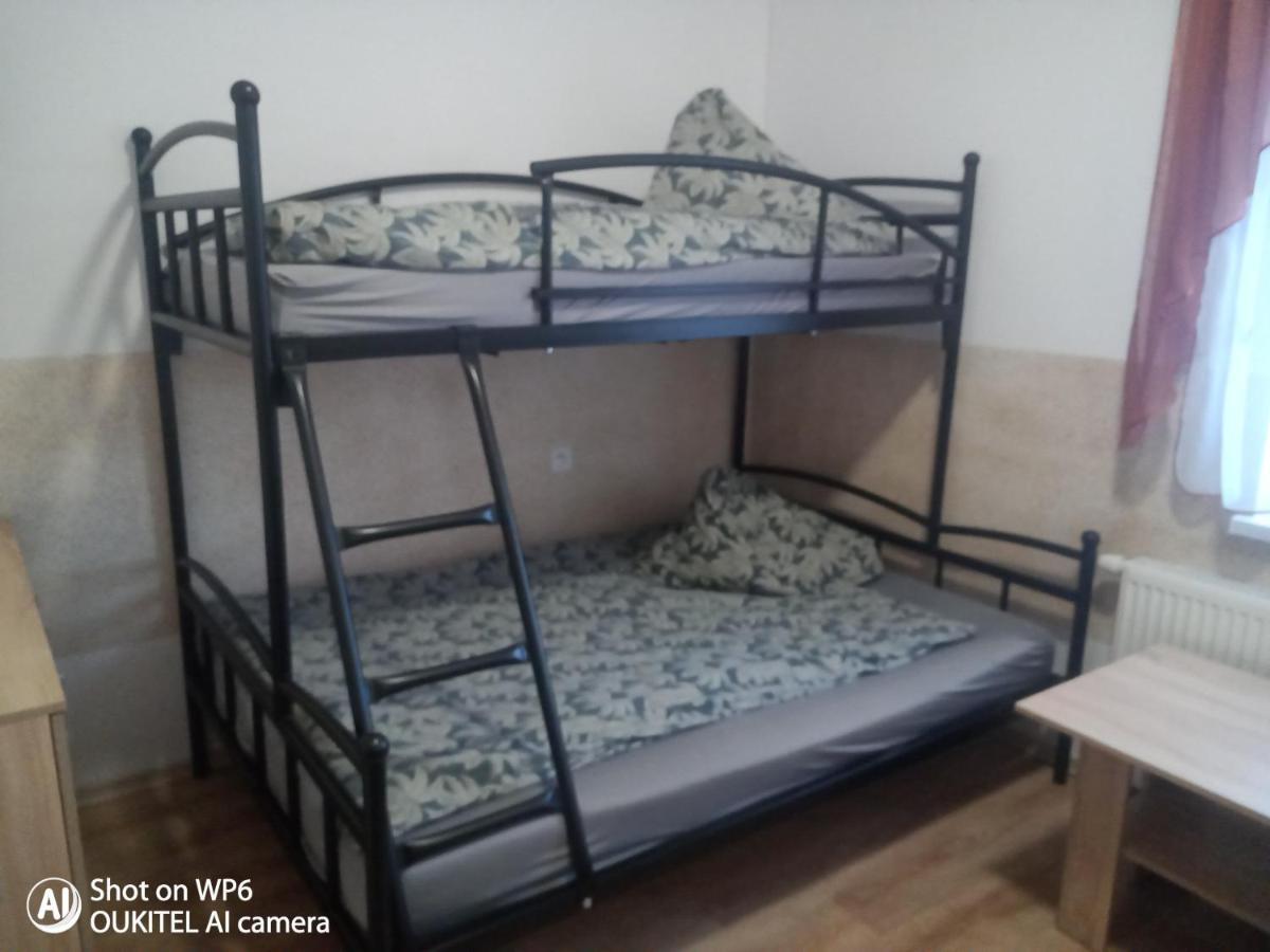 4U Hostel Zgorzelec - Free Parking Jedrzychowice  Esterno foto