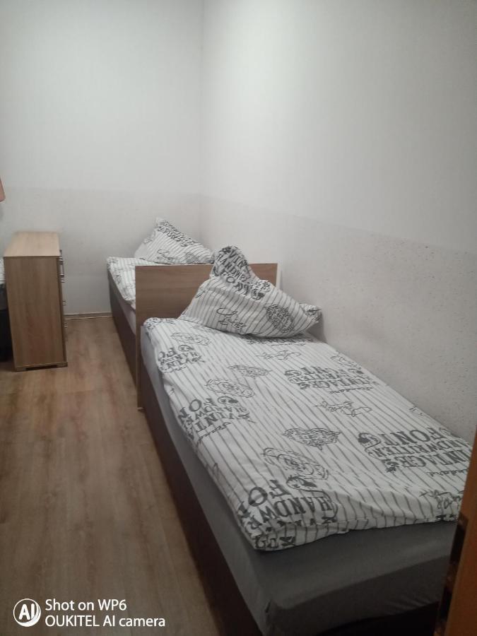 4U Hostel Zgorzelec - Free Parking Jedrzychowice  Esterno foto